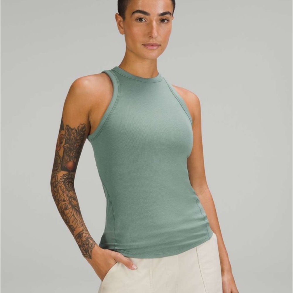 NWOT Lululemon hold tight crew neck tank top!